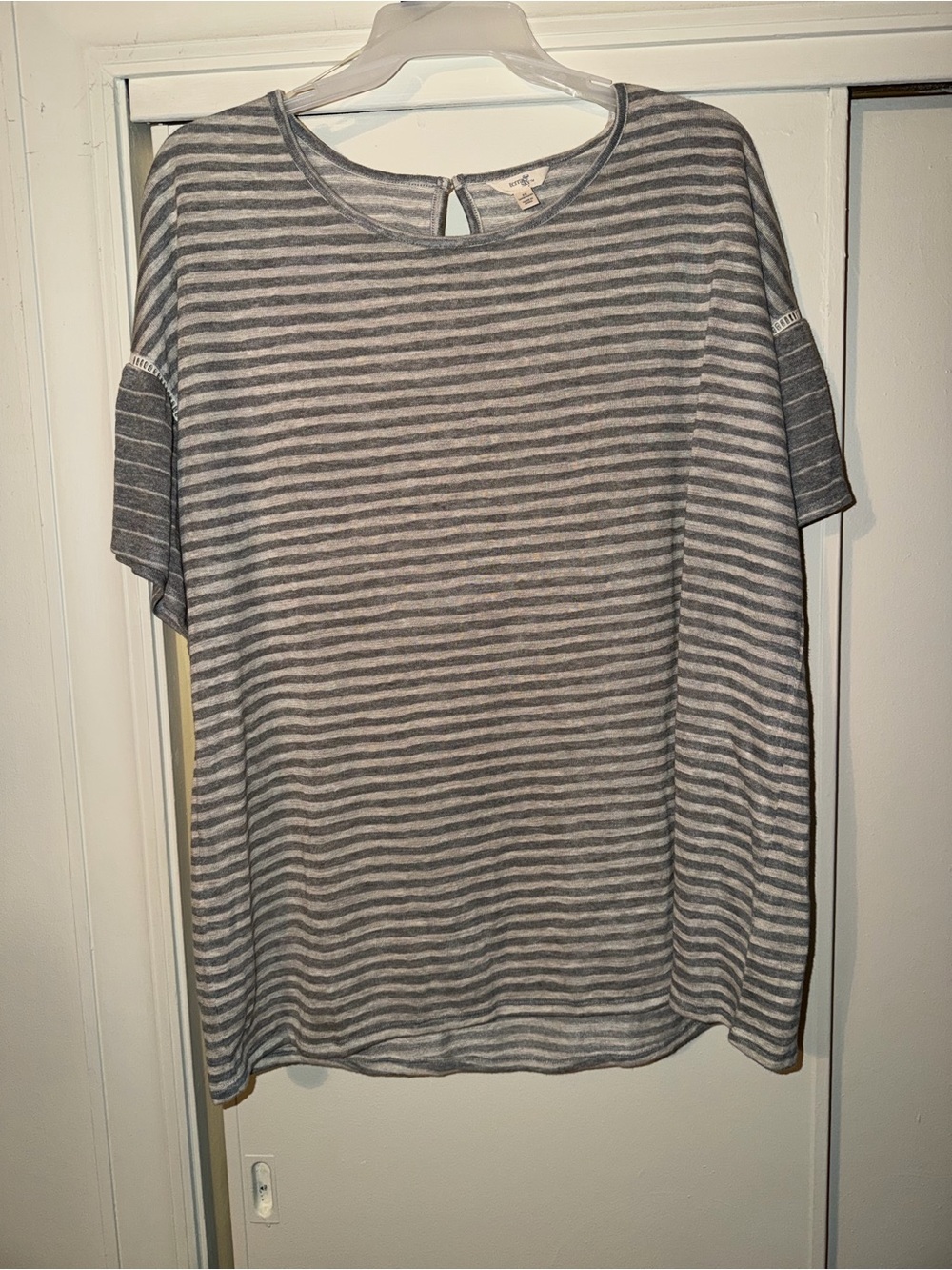 Terra & Sky Women’s Grey Striped Short Sleeve Top